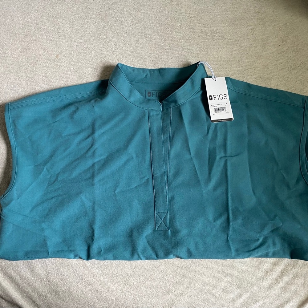 Hydrogen Green Figs Scrub Top